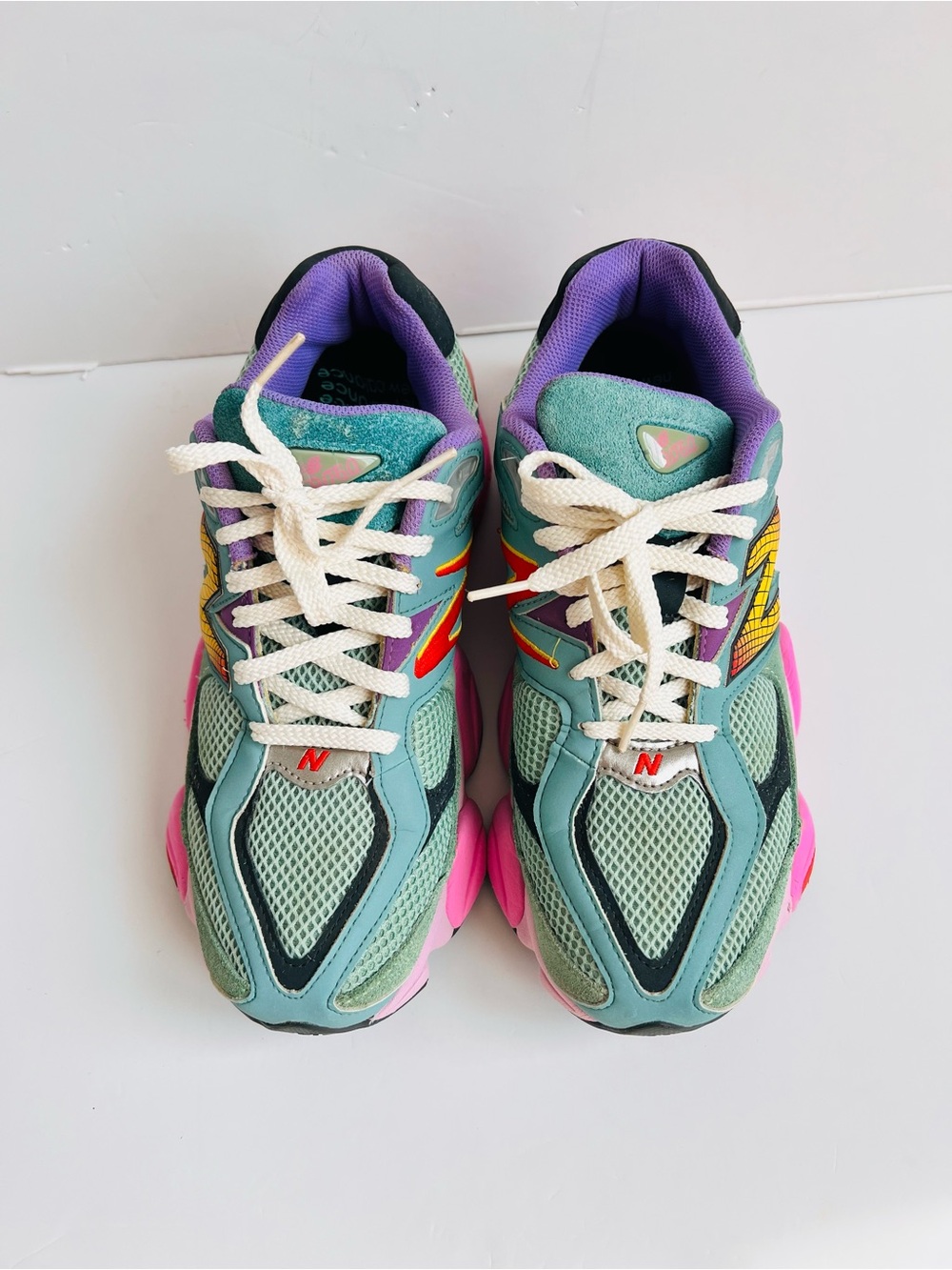 New Balance 9060 Warped Men’s 10.5 EUC (Size Tag Faded)
